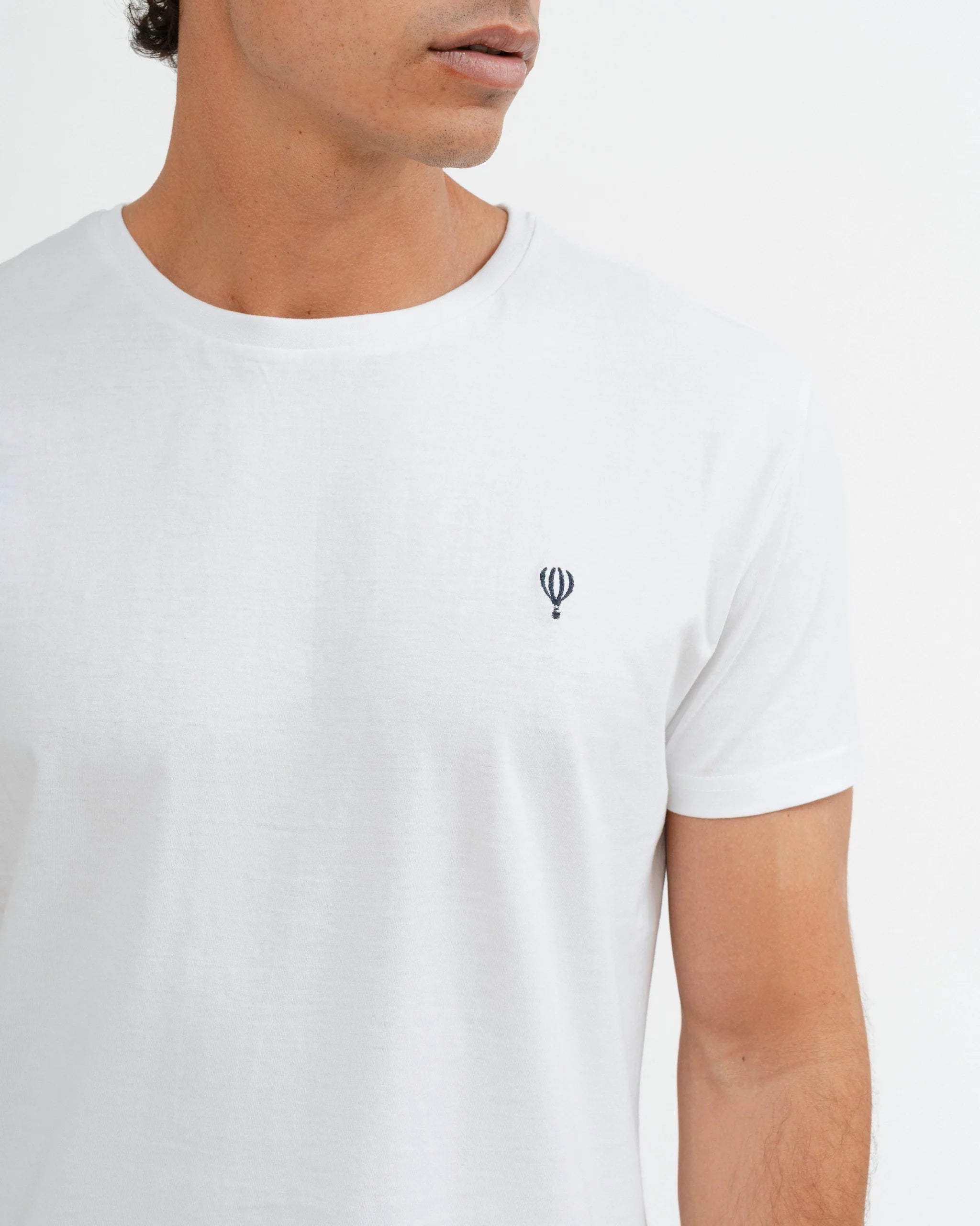 T-Shirt Básica Branca