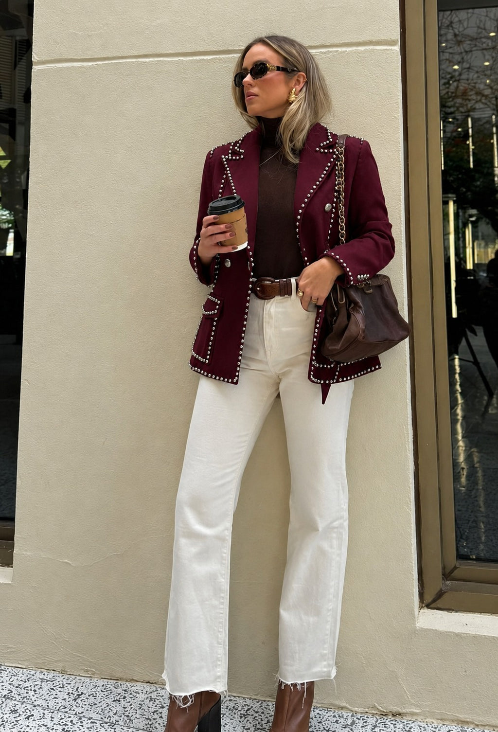 Blazer Estruturado com Tachas e Ombreiras