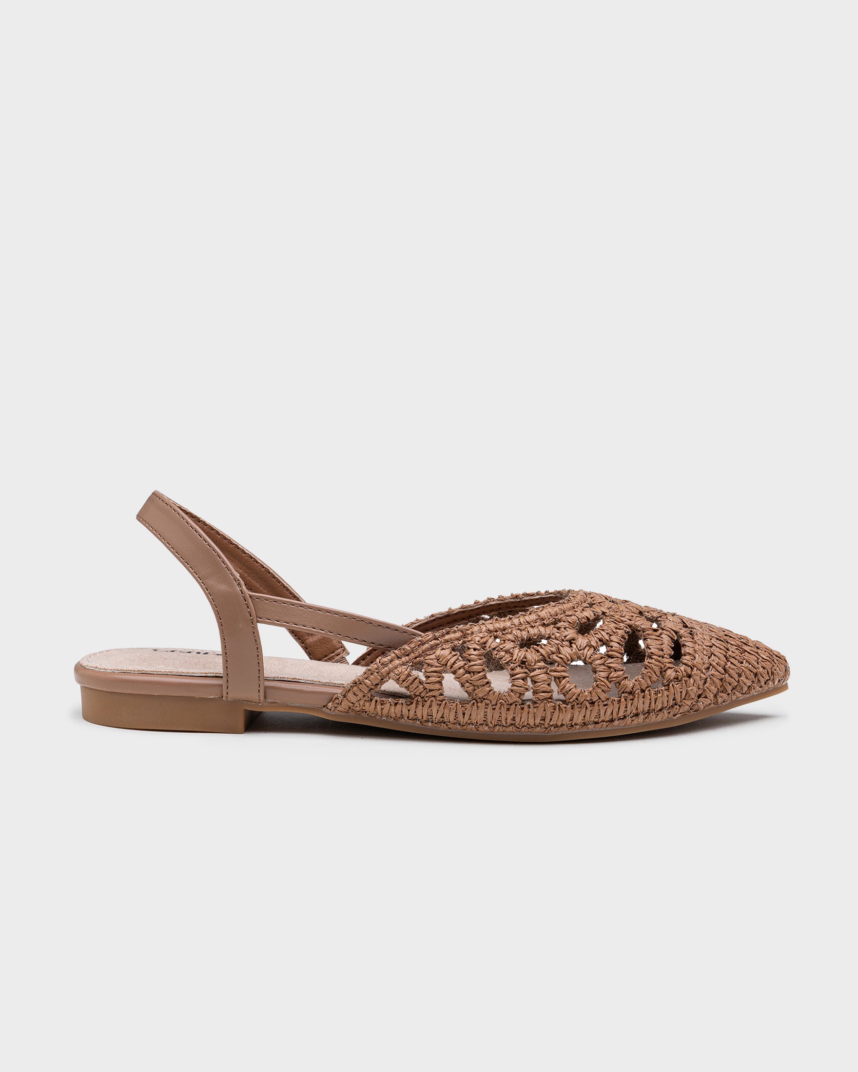 Sapatos baixos com bico trançado e design sem calcanhar
