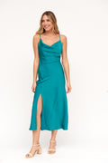 Vestido Midi com Abertura