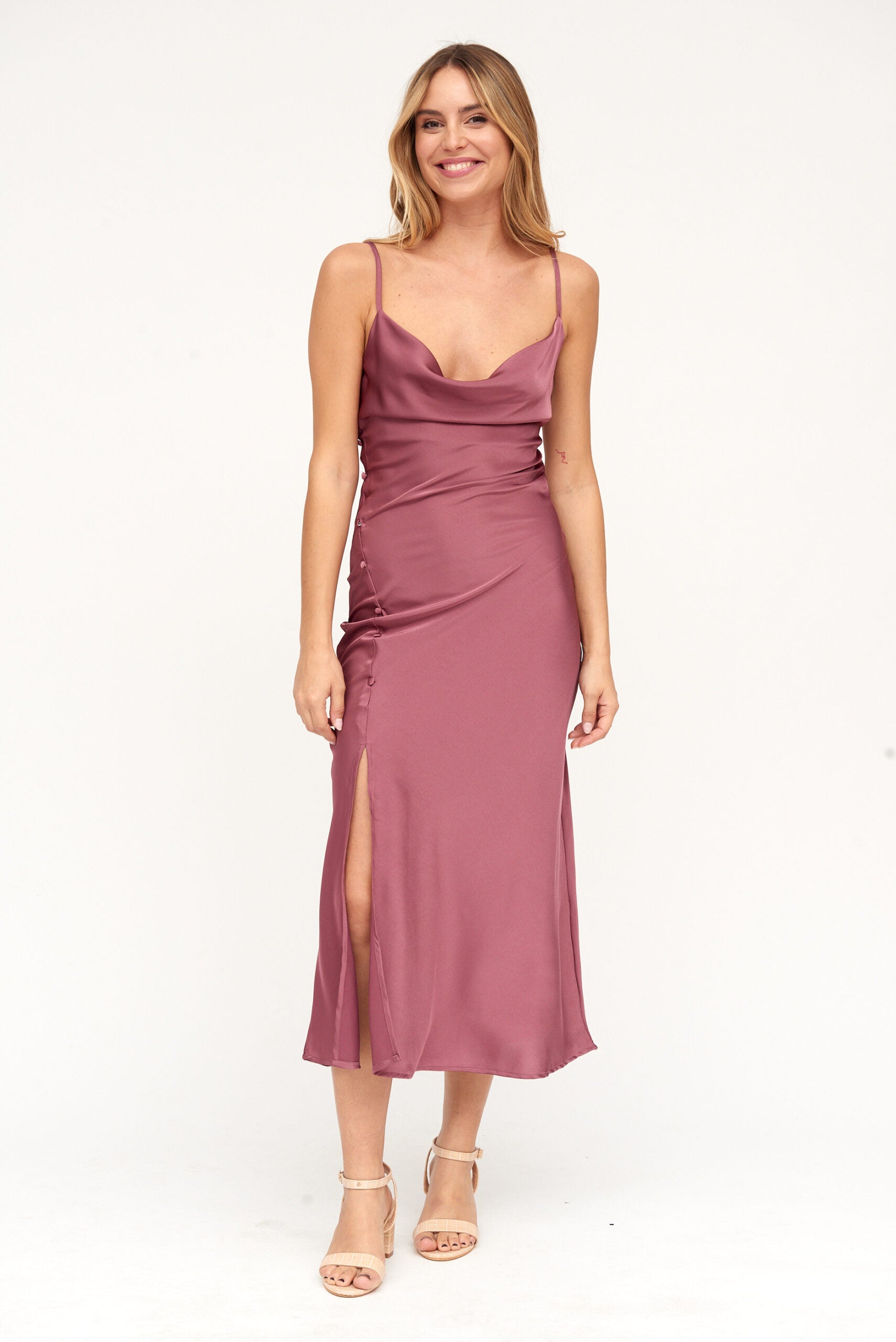 Vestido Midi com Abertura