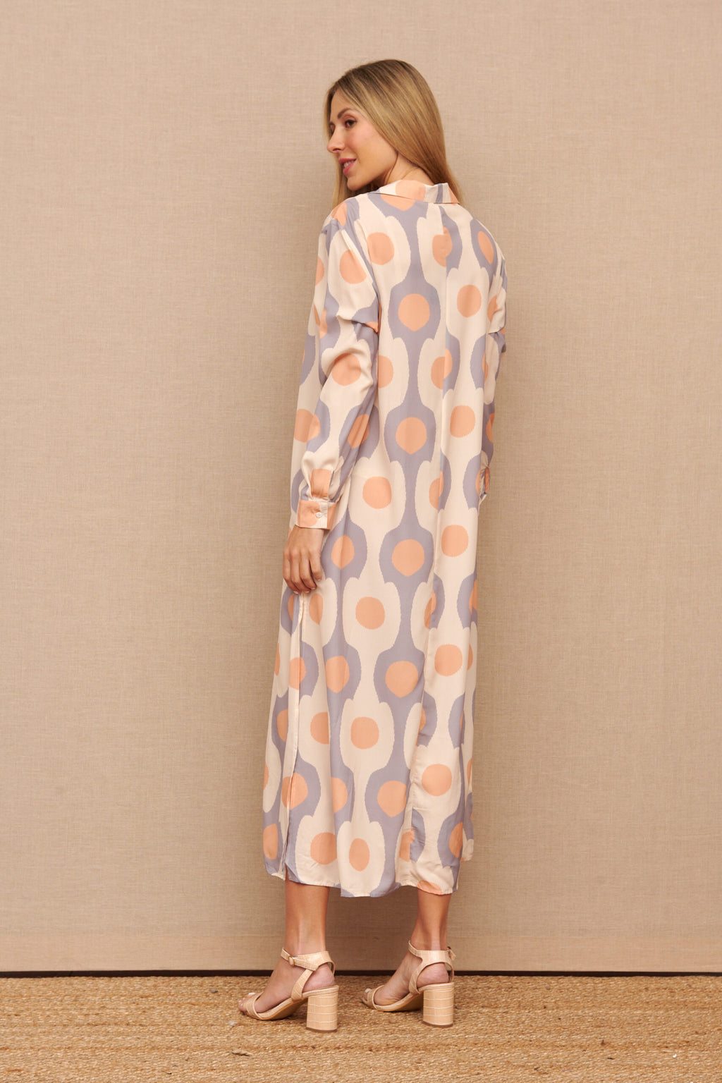 Vestido longo estílo camisa estampado
