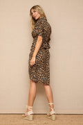 Vestido camisa com estampagem animal