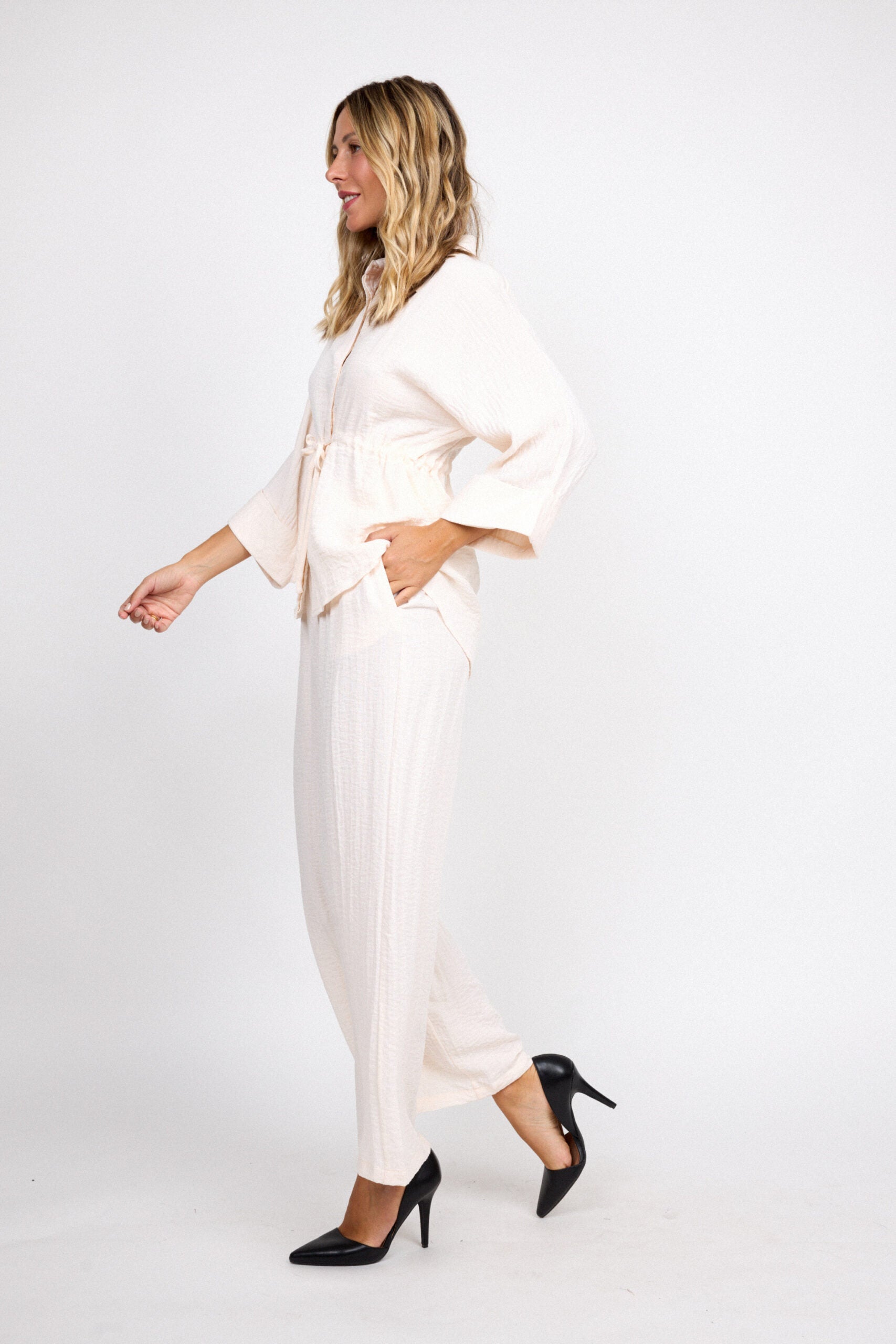 Conjunto Total White - Camisa e Calça Perna Larga