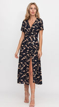 Vestido midi floral preto com fenda