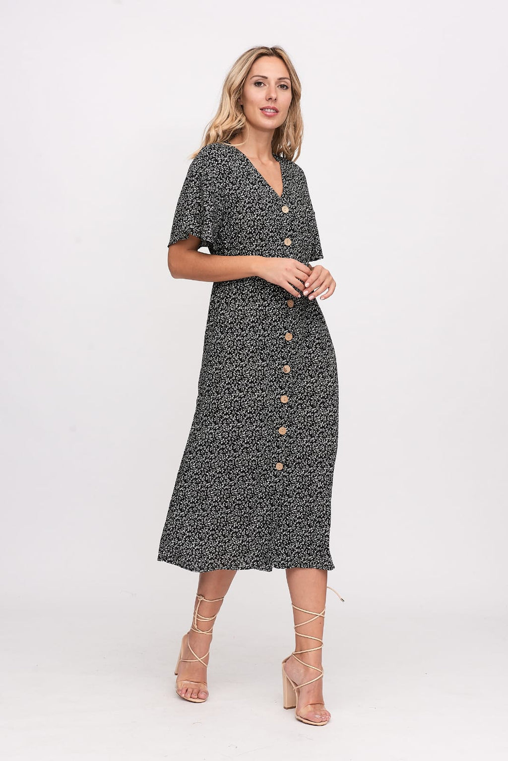 Vestido longo preto estampado com mangas curtas