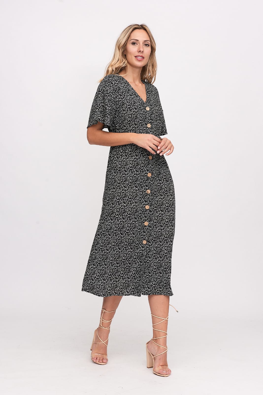 Vestido longo preto estampado com mangas curtas