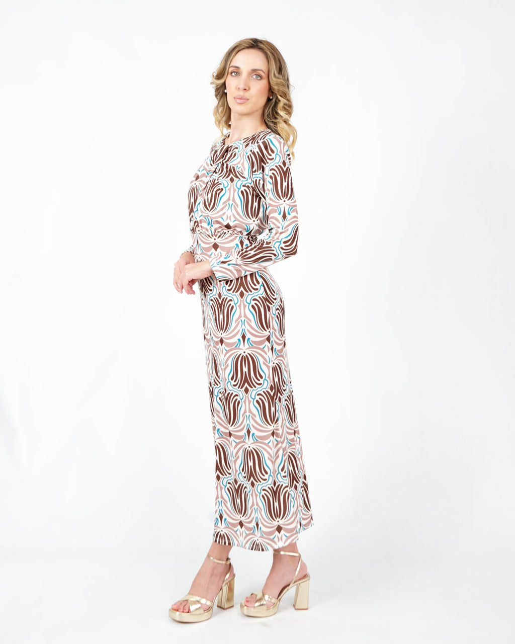 Vestido com estampagem floral
