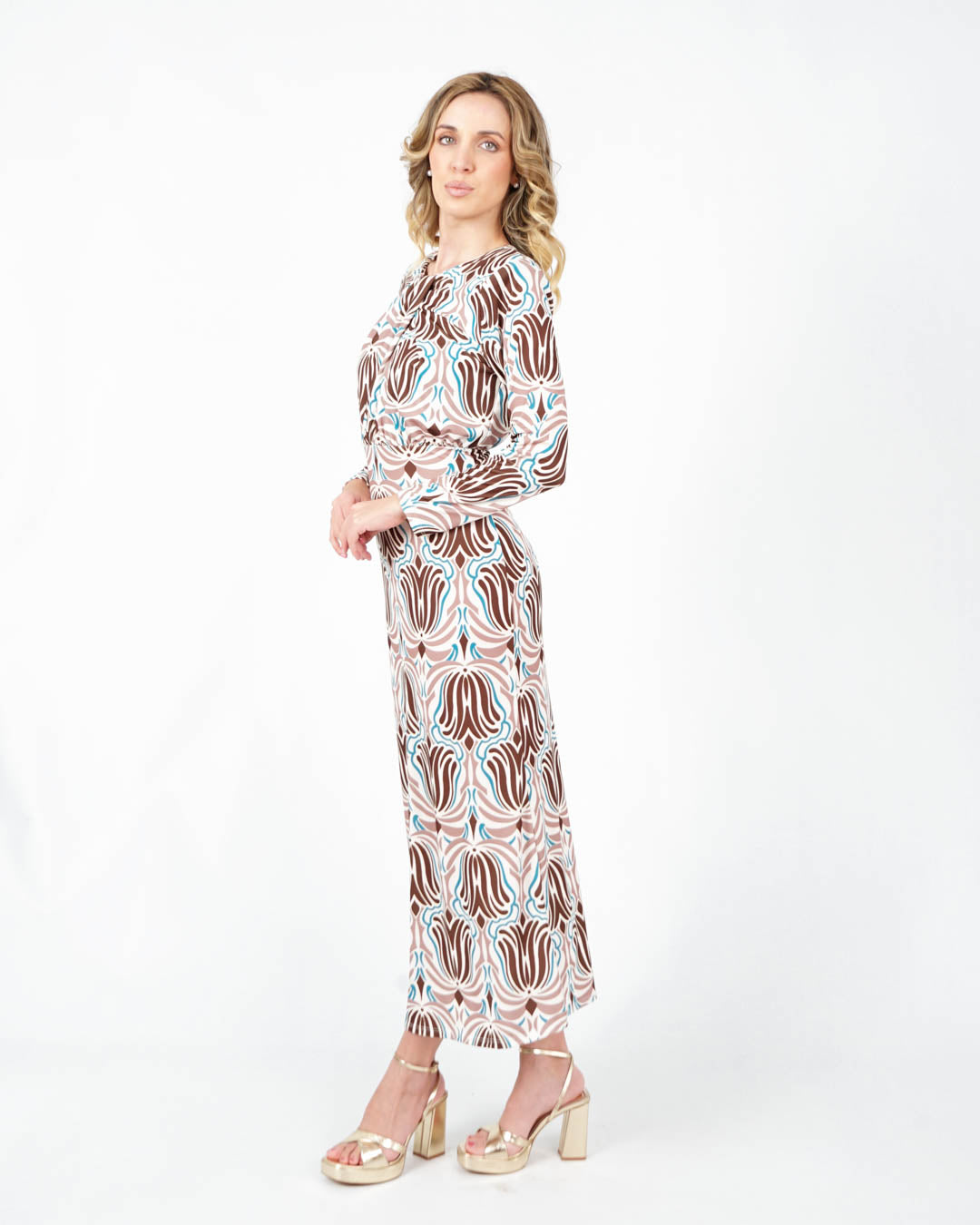 Vestido com estampagem floral