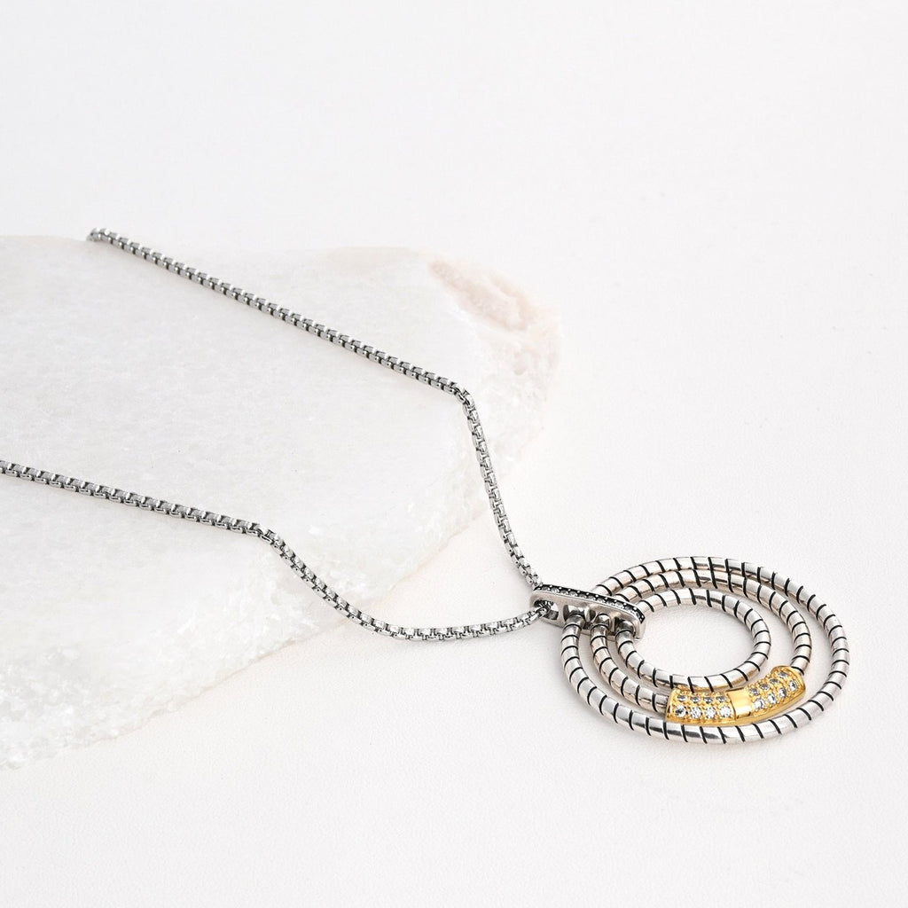 Colar em aço bicolor com zircônias