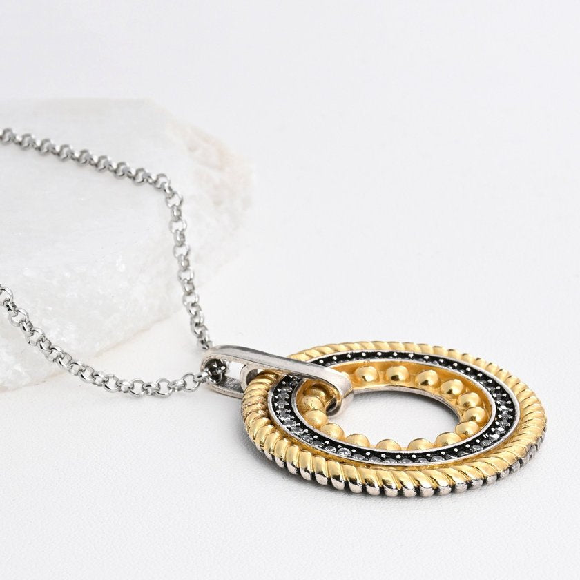 Colar em aço bicolor com zircônias